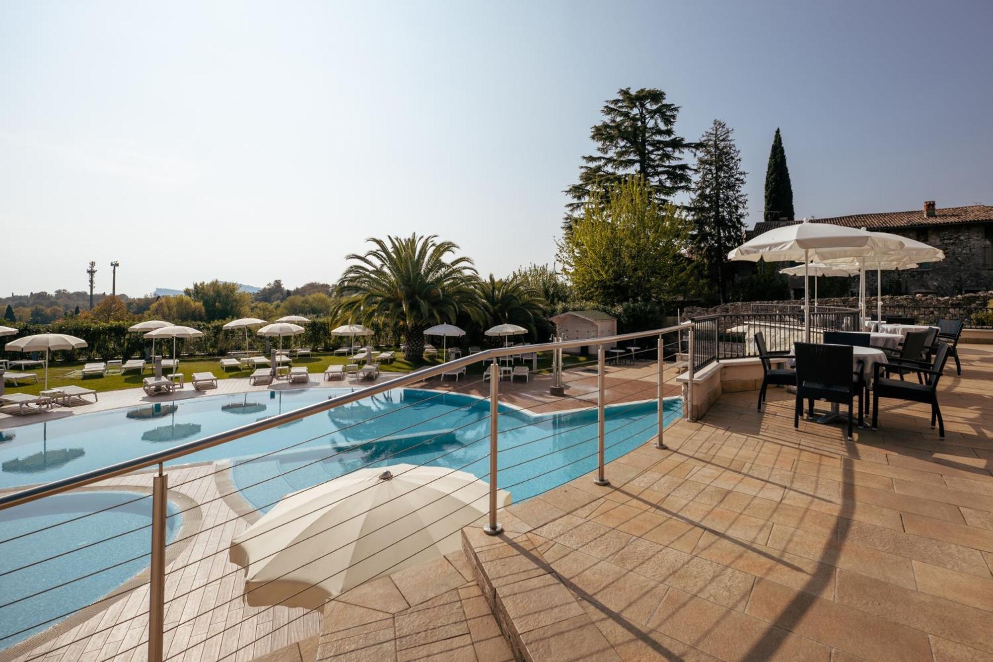 Villa Luisa Resort & Luxury Apartments San Felice del Benaco Exterior photo